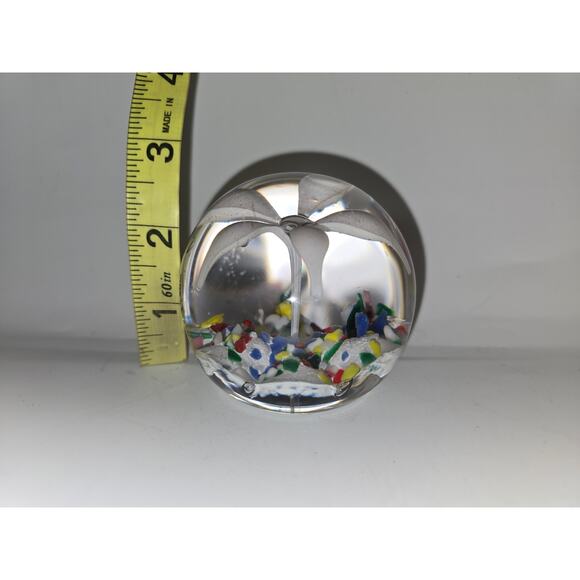 Beautiful Five Petal White Lily Studio Art‎ Paper Weight with Multi Colored Base - Picture 4 of 5